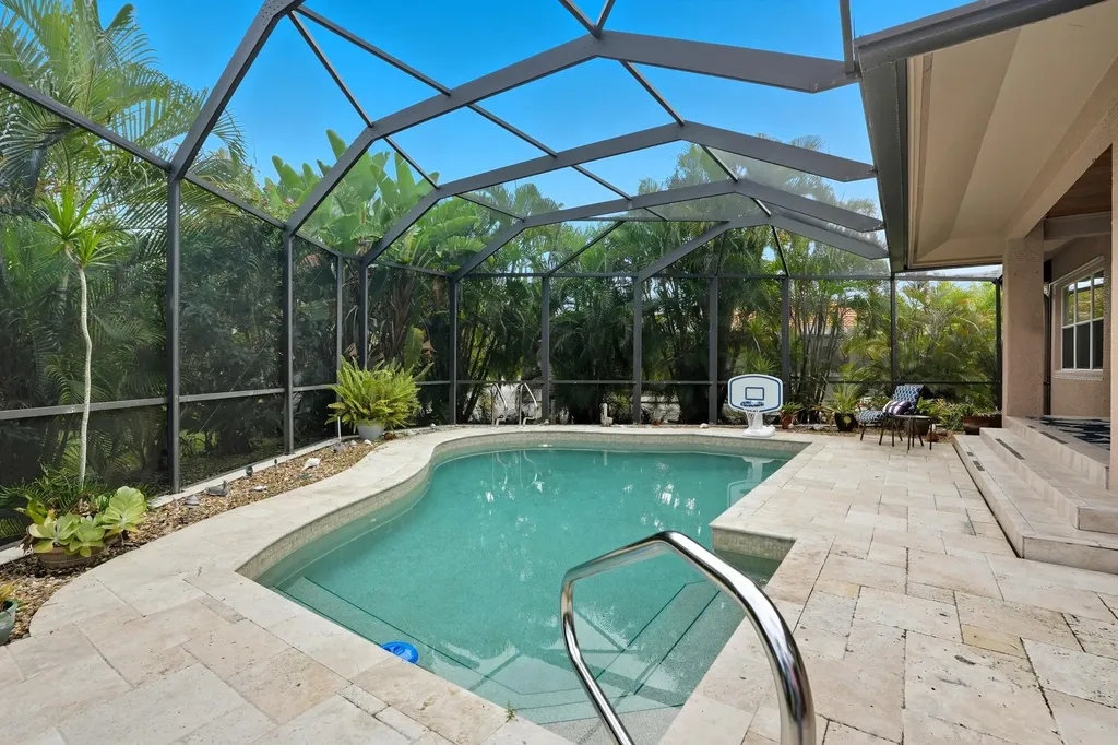381 Worthington Street Marco Island FL 34145