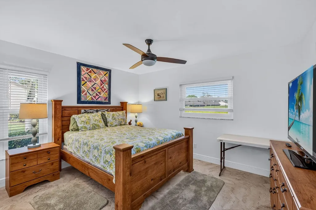 681 Saint Andrews Boulevard Naples FL 34113