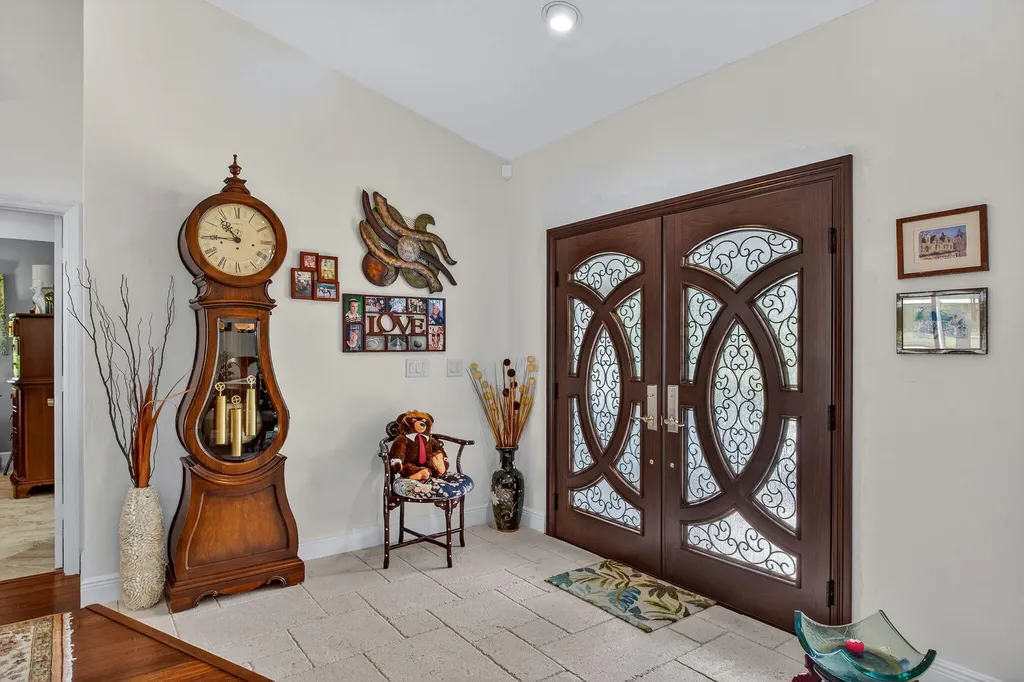 681 Saint Andrews Boulevard Naples FL 34113