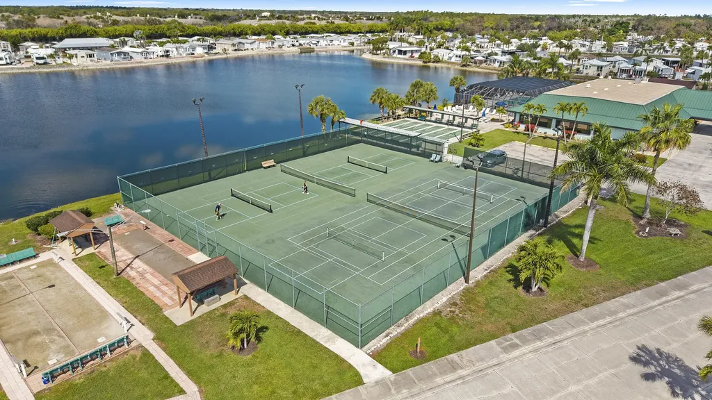 186 Panther Pass Circle Naples FL 34114