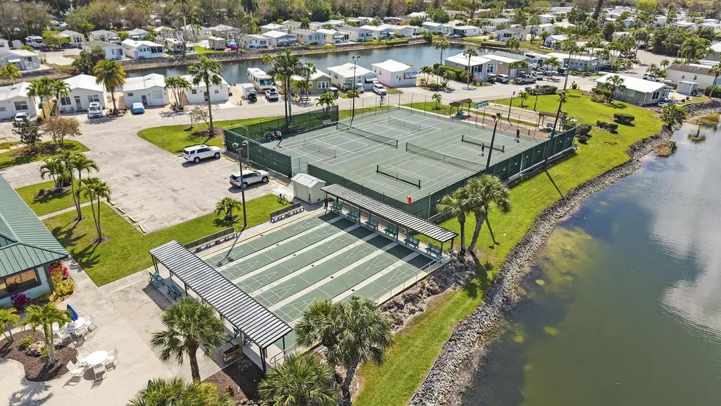 186 Panther Pass Circle Naples FL 34114