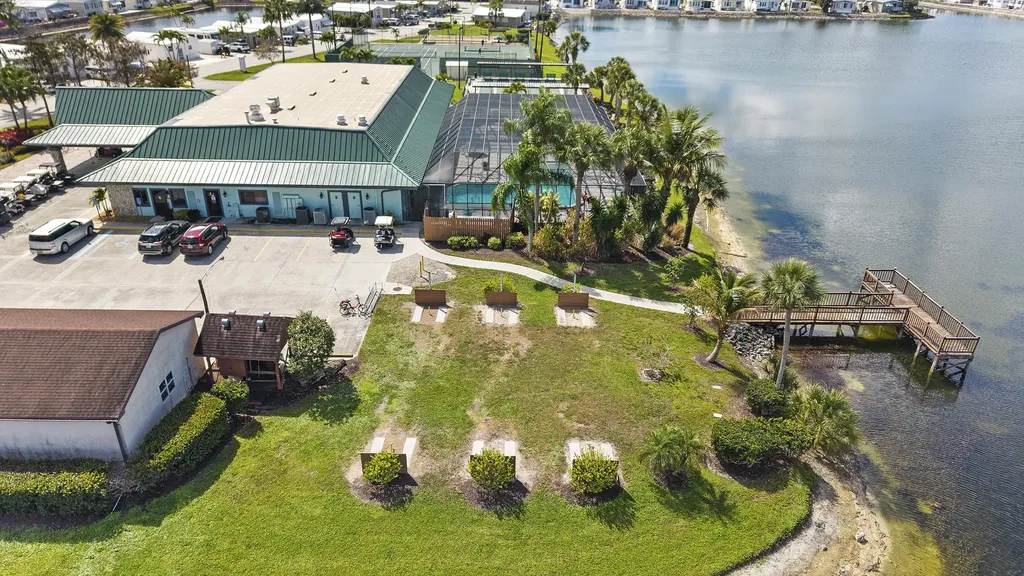 186 Panther Pass Circle Naples FL 34114