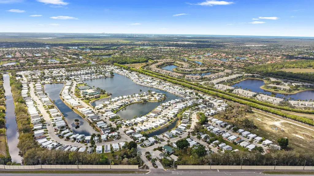 186 Panther Pass Circle Naples FL 34114