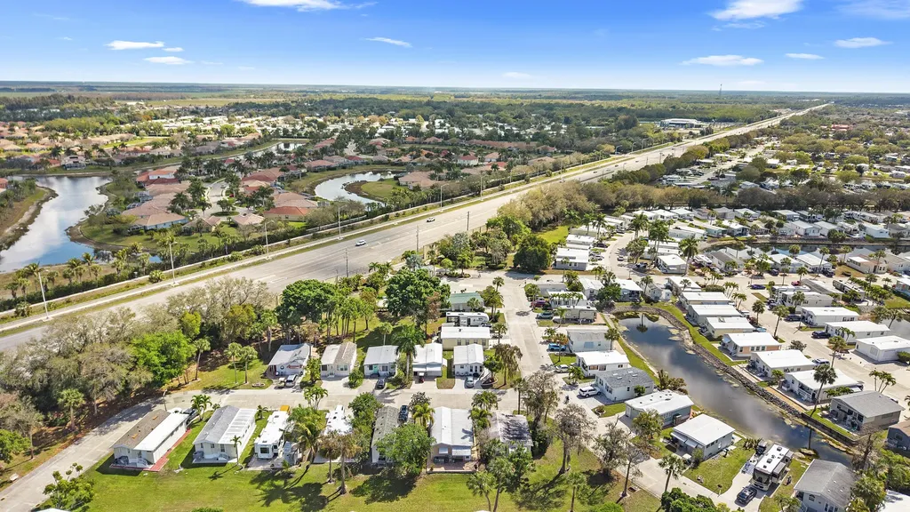 186 Panther Pass Circle Naples FL 34114