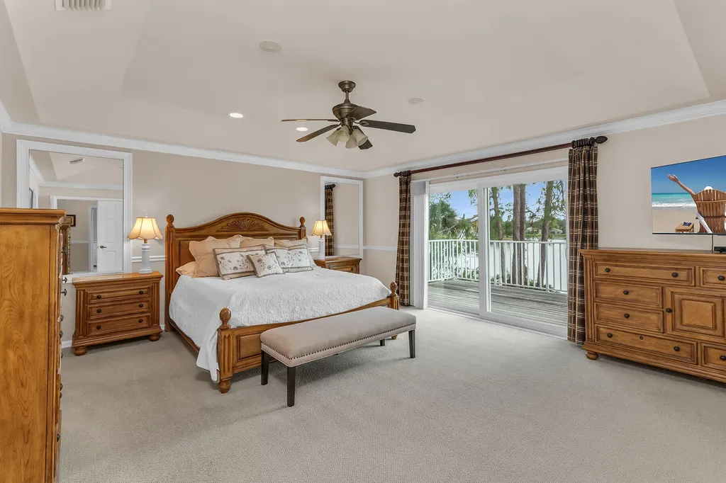 7859 Berkshire Pines Drive Naples FL 34104