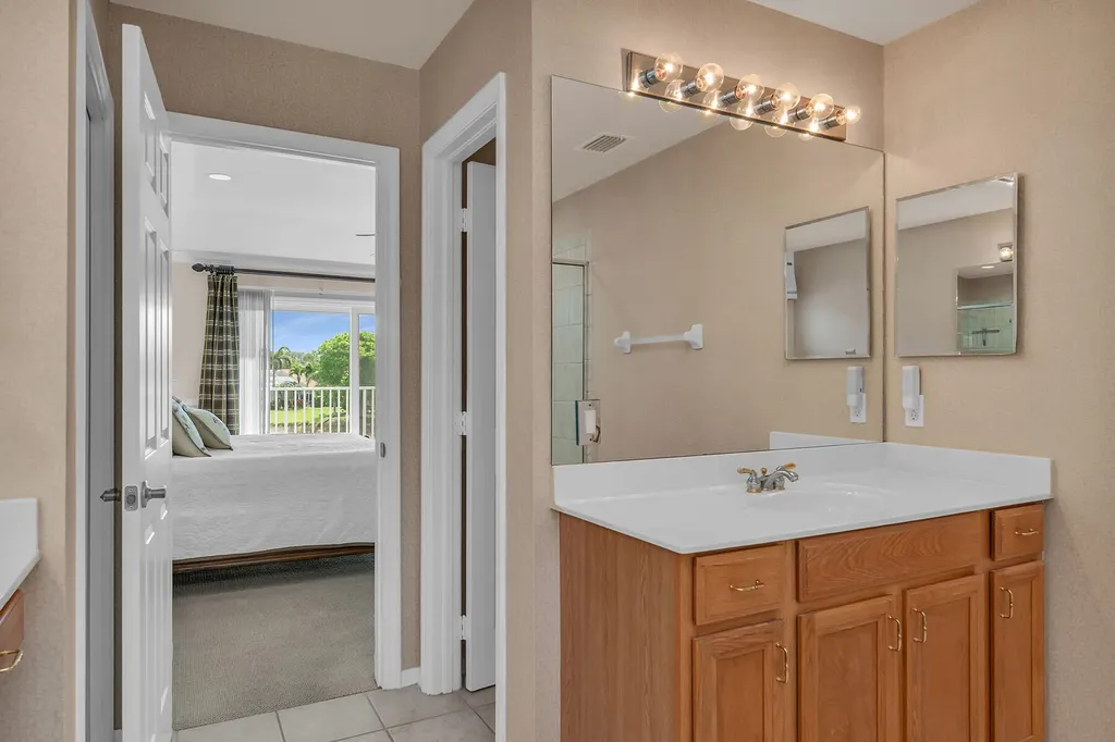 7859 Berkshire Pines Drive Naples FL 34104