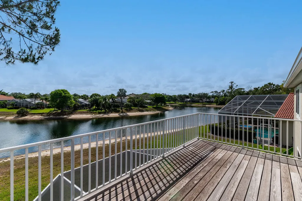 7859 Berkshire Pines Drive Naples FL 34104