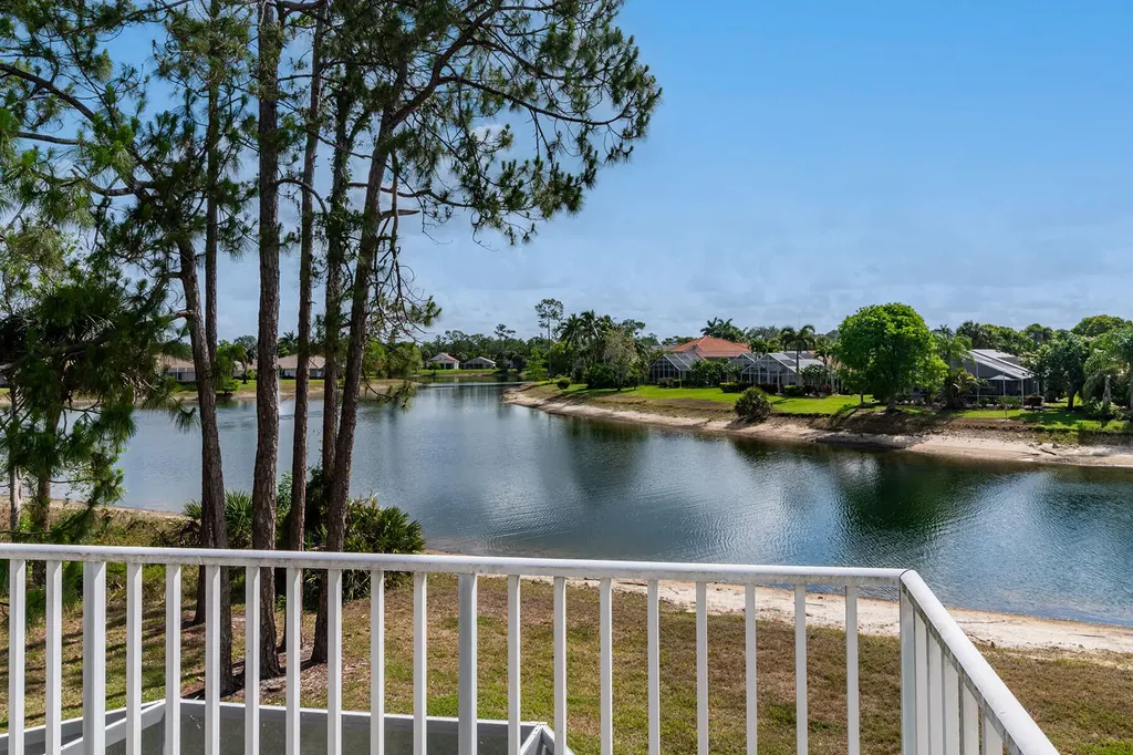 7859 Berkshire Pines Drive Naples FL 34104