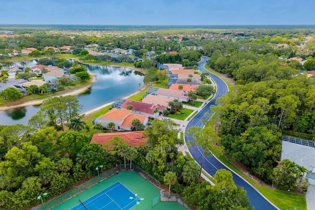 7859 Berkshire Pines Drive Naples FL 34104