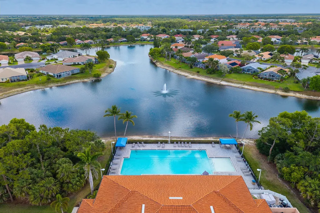 7859 Berkshire Pines Drive Naples FL 34104