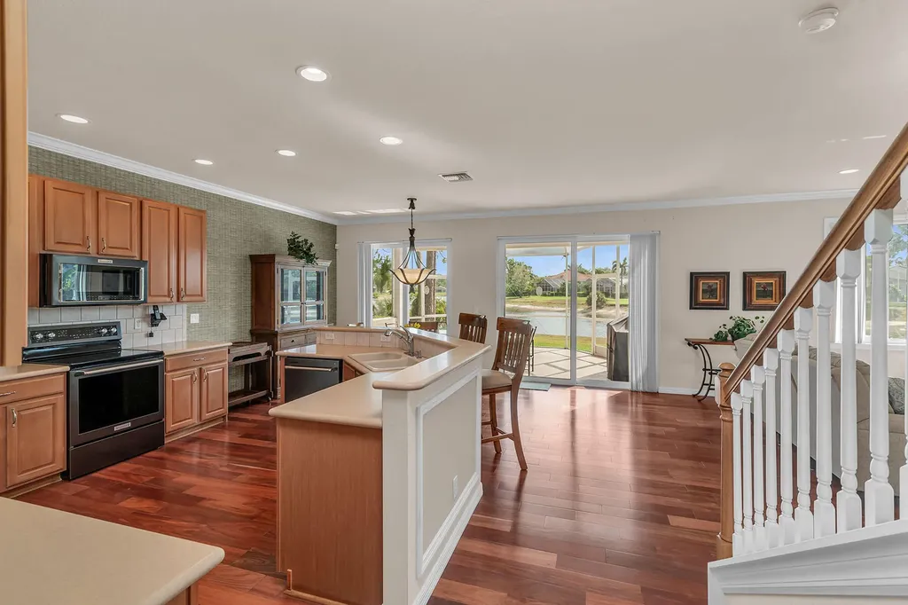 7859 Berkshire Pines Drive Naples FL 34104