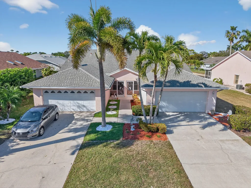 441 Saint Andrews Naples FL 34113