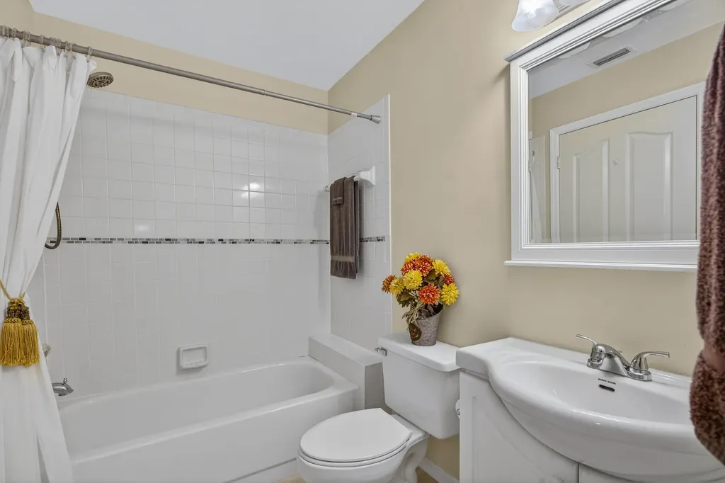 441 Saint Andrews Naples FL 34113