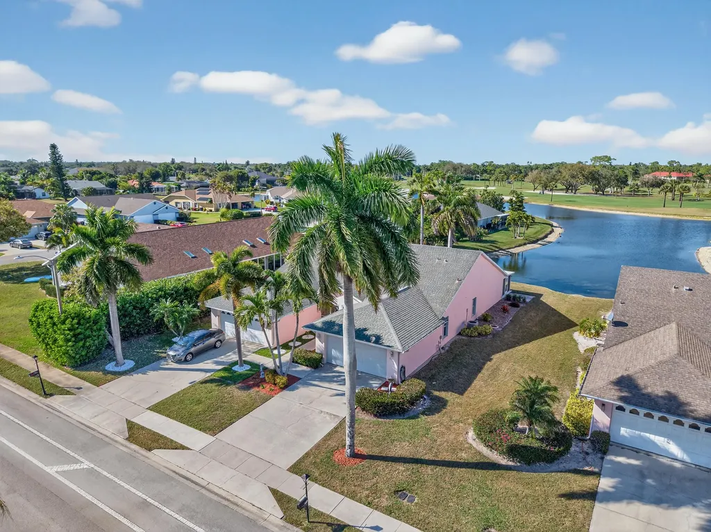 441 Saint Andrews Naples FL 34113