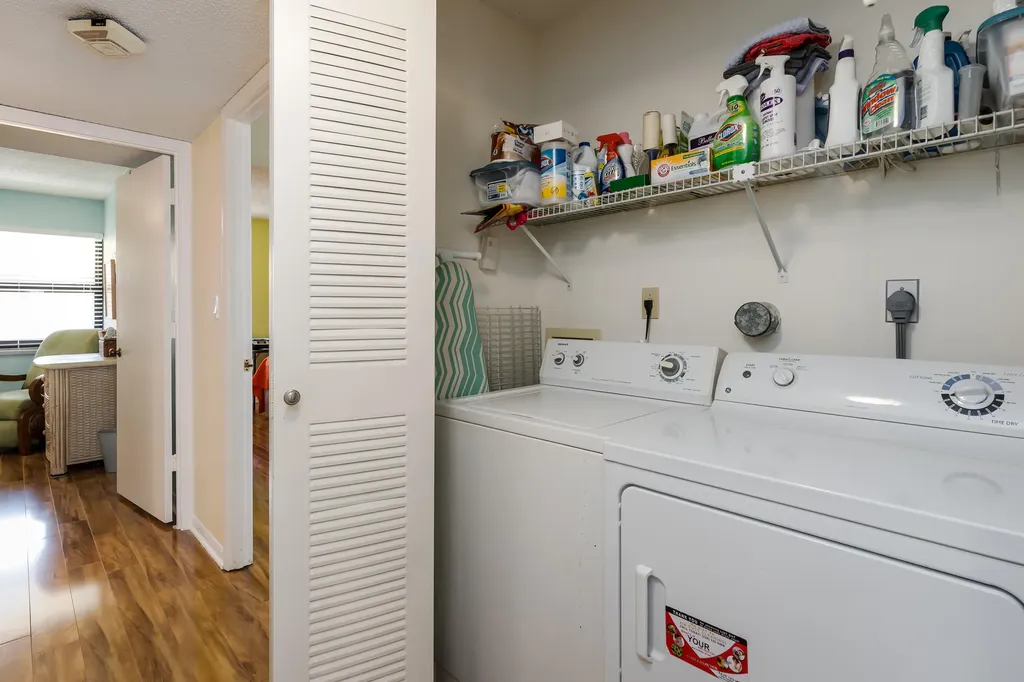 1514 Mainsail Drive Naples FL 34114