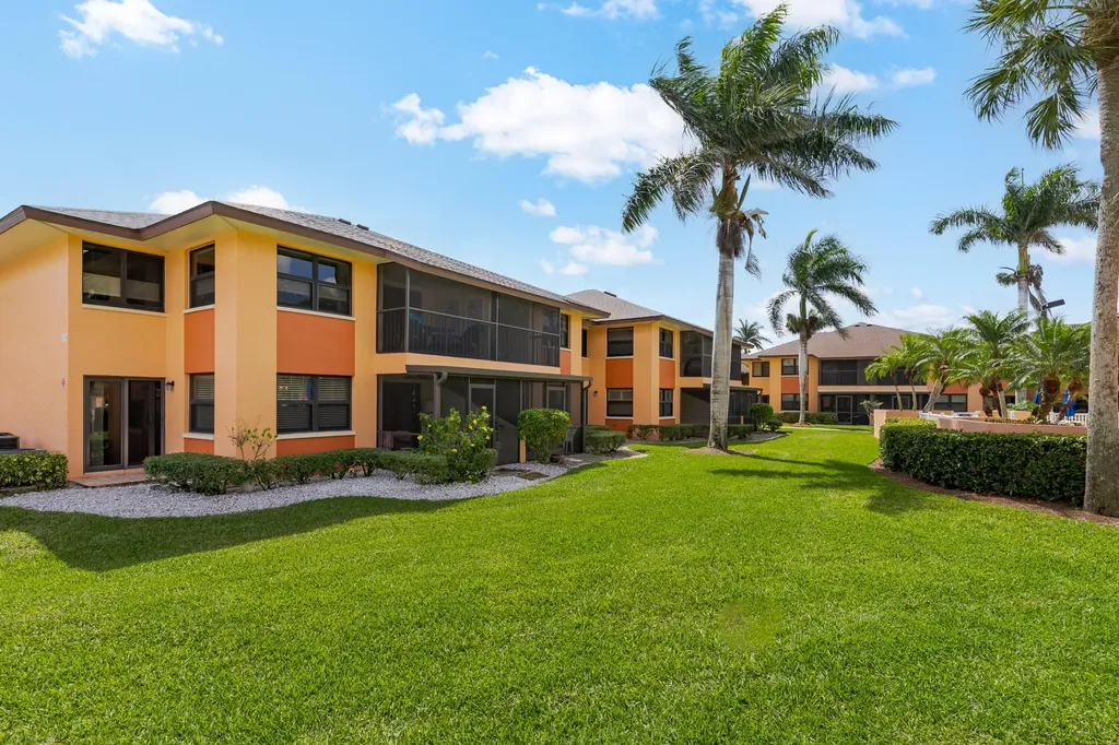 1514 Mainsail Drive Naples FL 34114