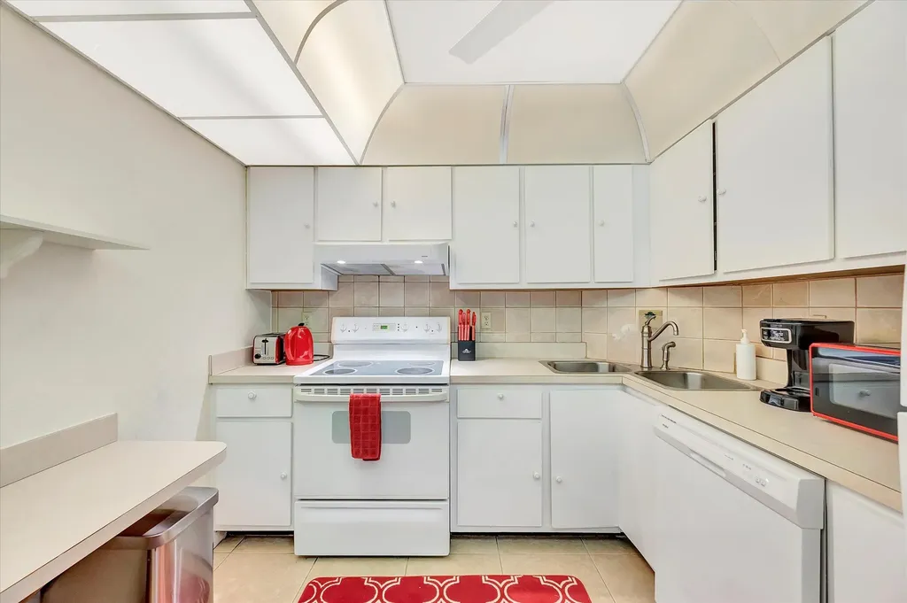 440 Seaview Marco Island FL 34145