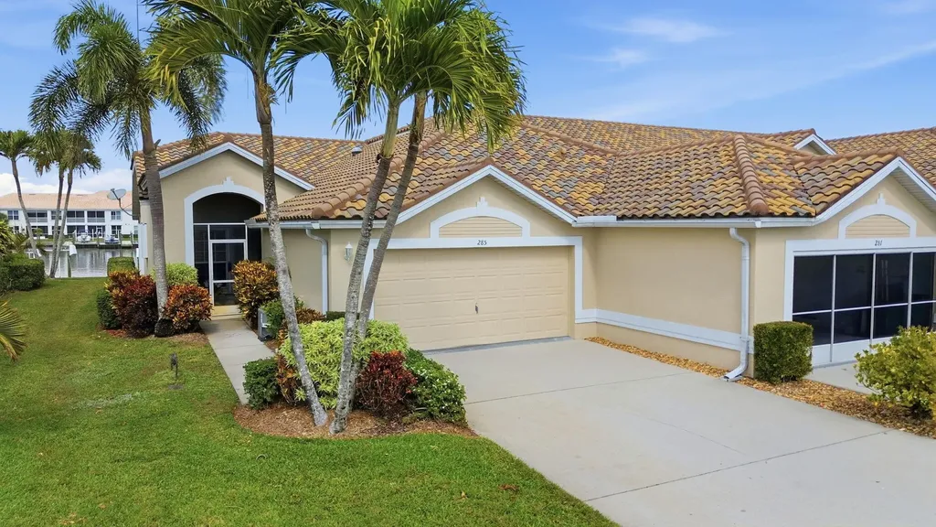 285 Stella Maris Drive S Naples FL 34114