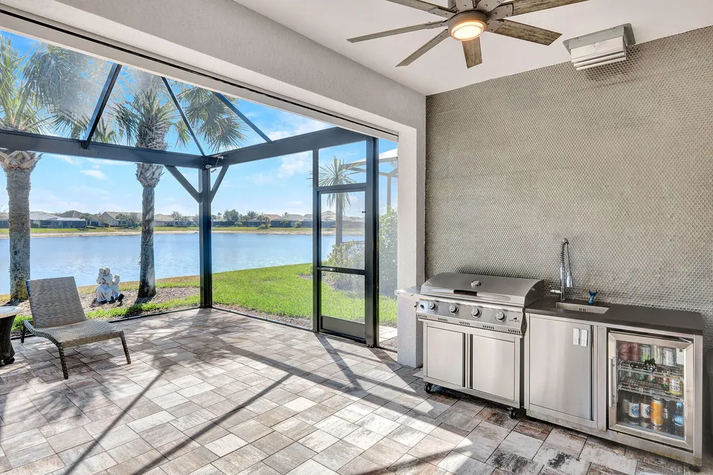 7460 Blackberry Drive Naples FL 34114