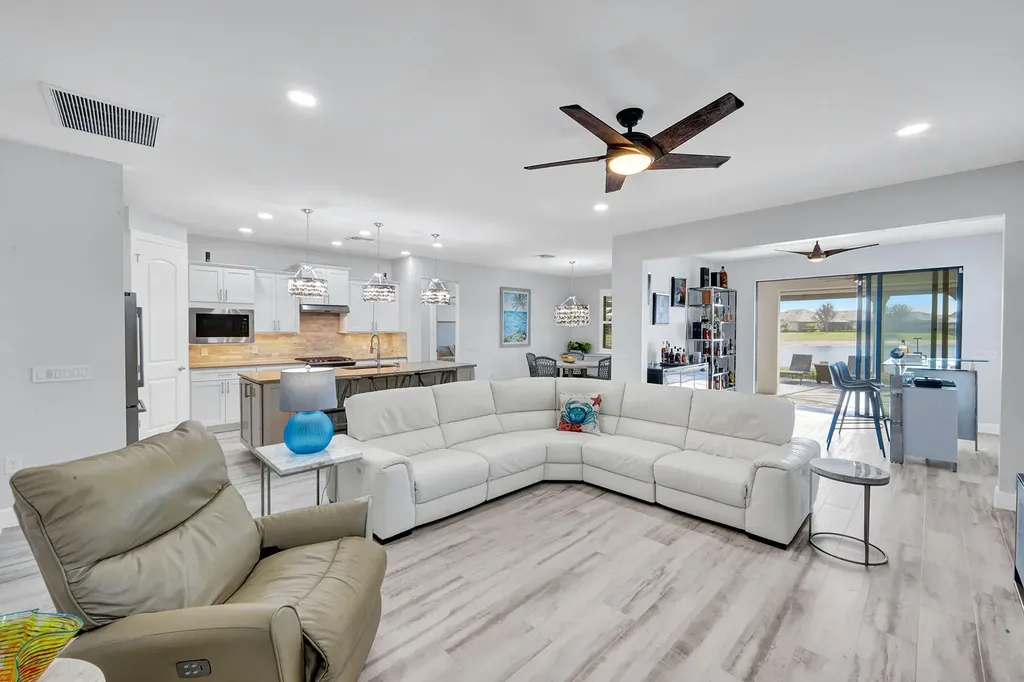 7460 Blackberry Drive Naples FL 34114