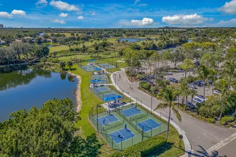 3206 Cotuit Lane Naples FL 34114
