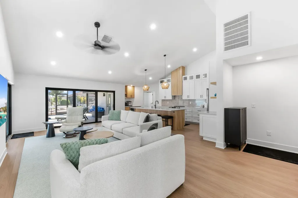 625 Dorando Court Marco Island FL 34145