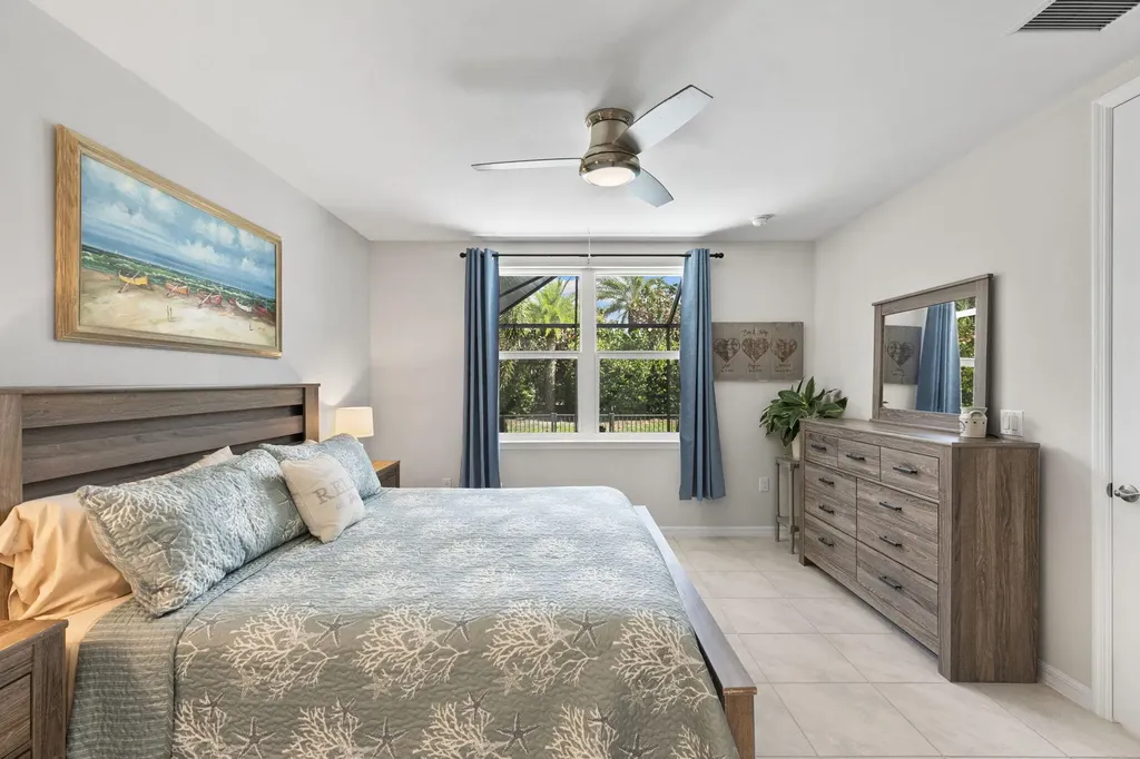 14683 Edgewater Circle Naples FL 34114