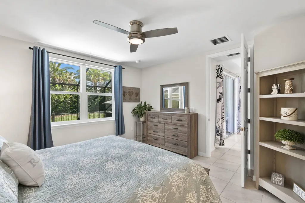 14683 Edgewater Circle Naples FL 34114