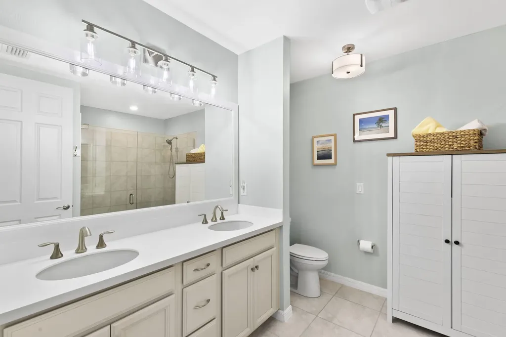 14683 Edgewater Circle Naples FL 34114