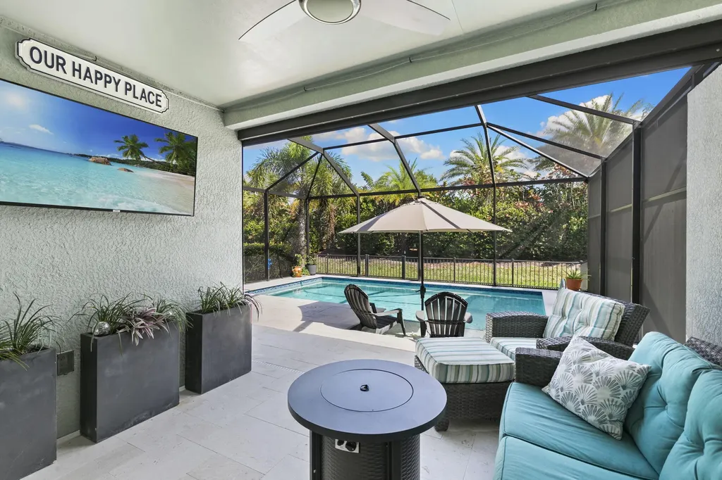 14683 Edgewater Circle Naples FL 34114