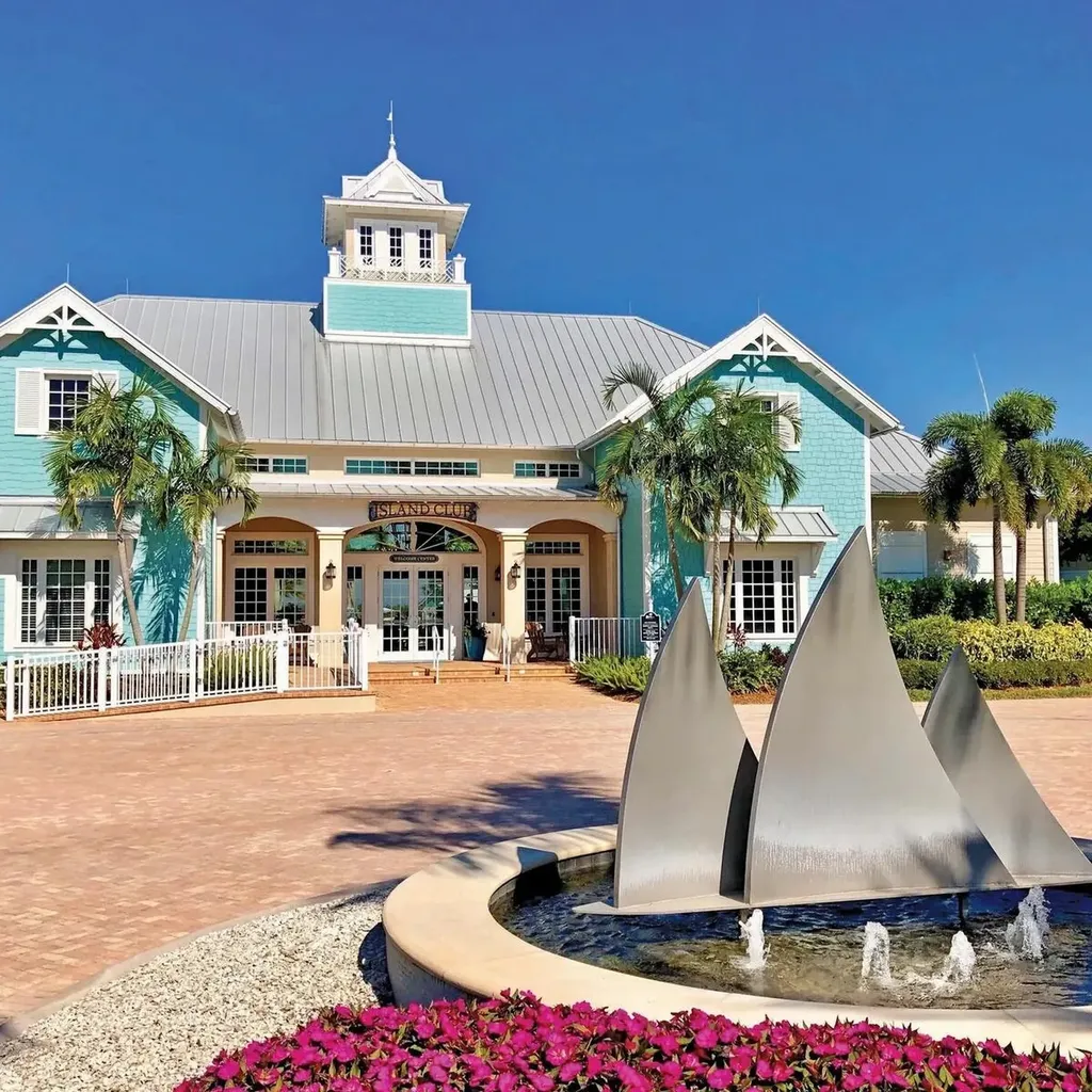 14683 Edgewater Circle Naples FL 34114