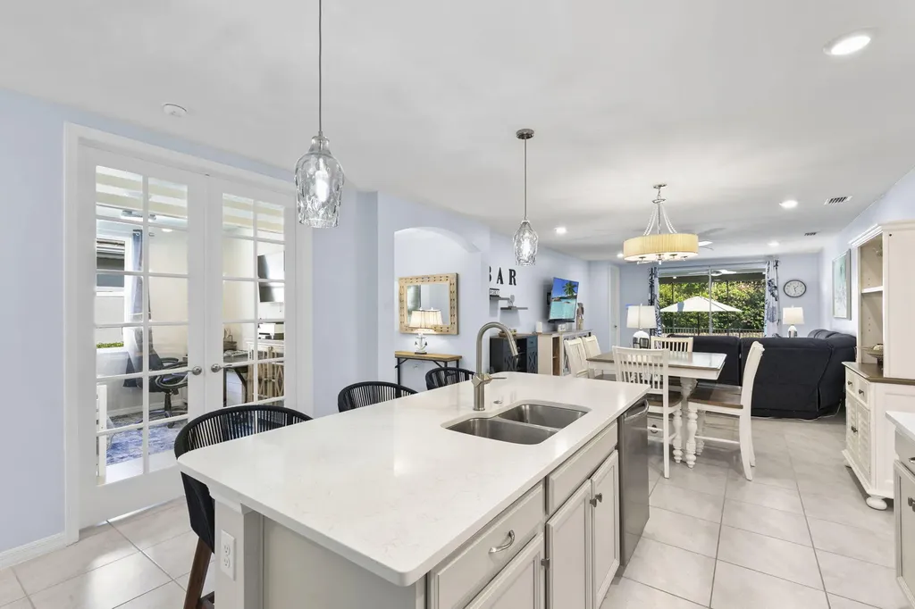 14683 Edgewater Circle Naples FL 34114