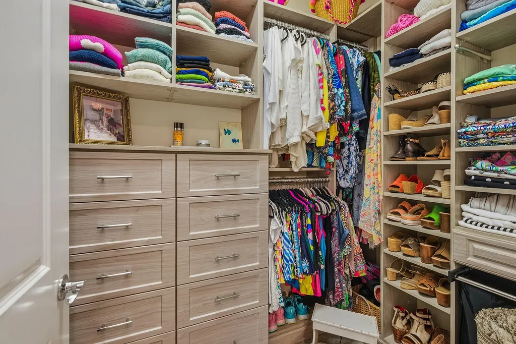 2730 Aviamar Circle Naples FL 34114