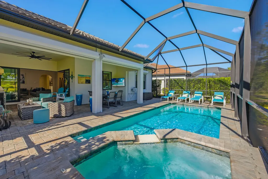 2730 Aviamar Circle Naples FL 34114