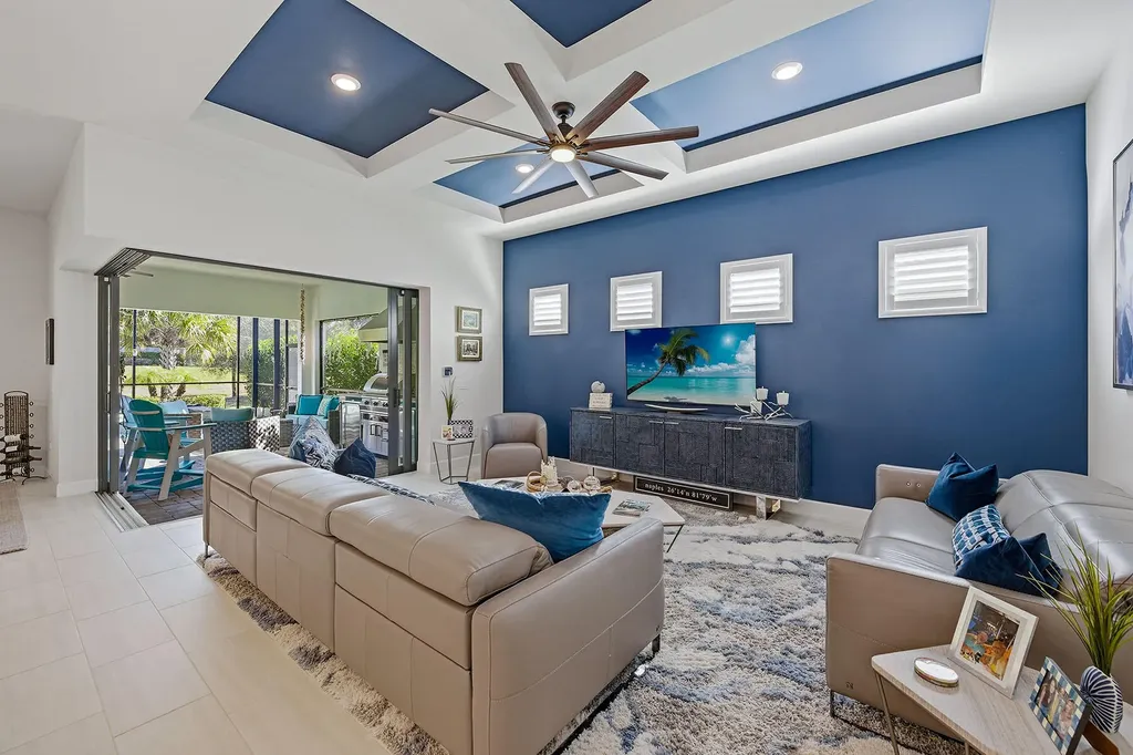 2730 Aviamar Circle Naples FL 34114