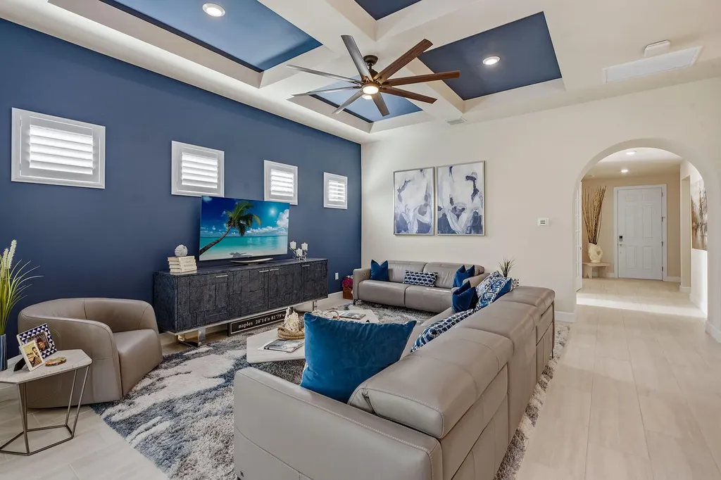 2730 Aviamar Circle Naples FL 34114