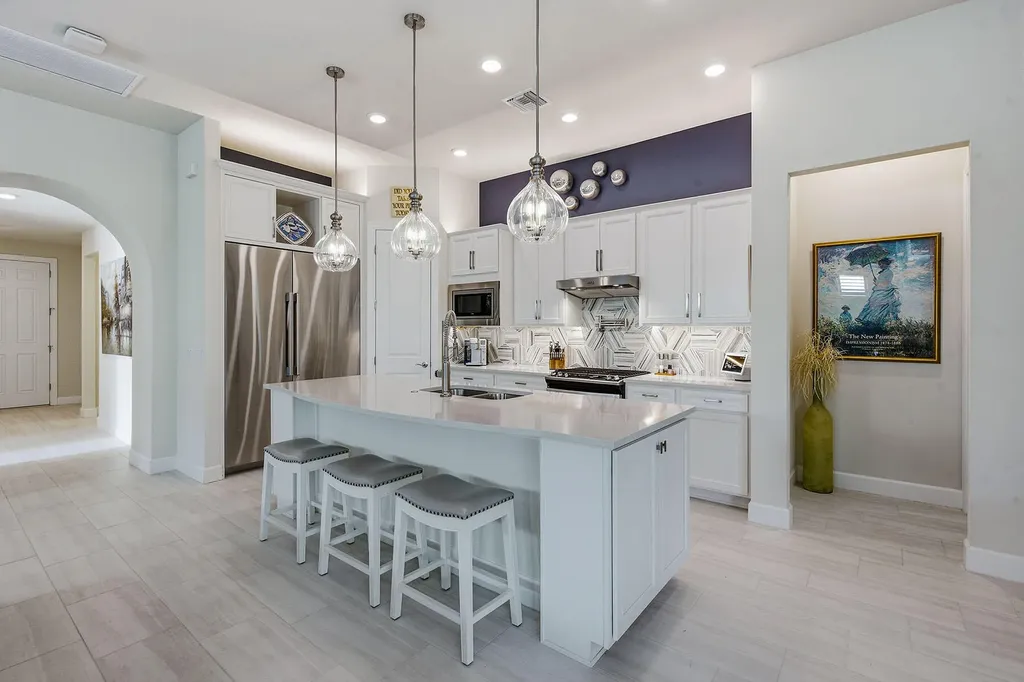 2730 Aviamar Circle Naples FL 34114