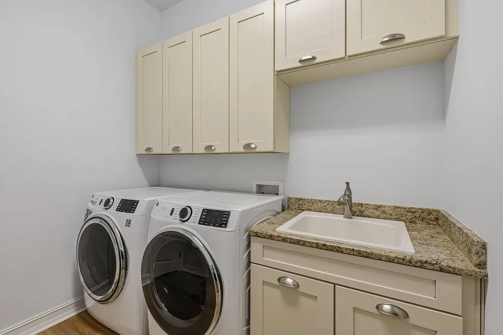 9327 Chiasso Court Naples FL 34114