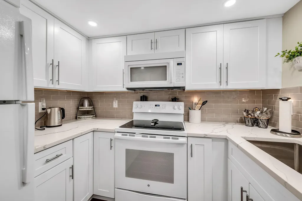 87 N Collier Boulevard Marco Island FL 34145