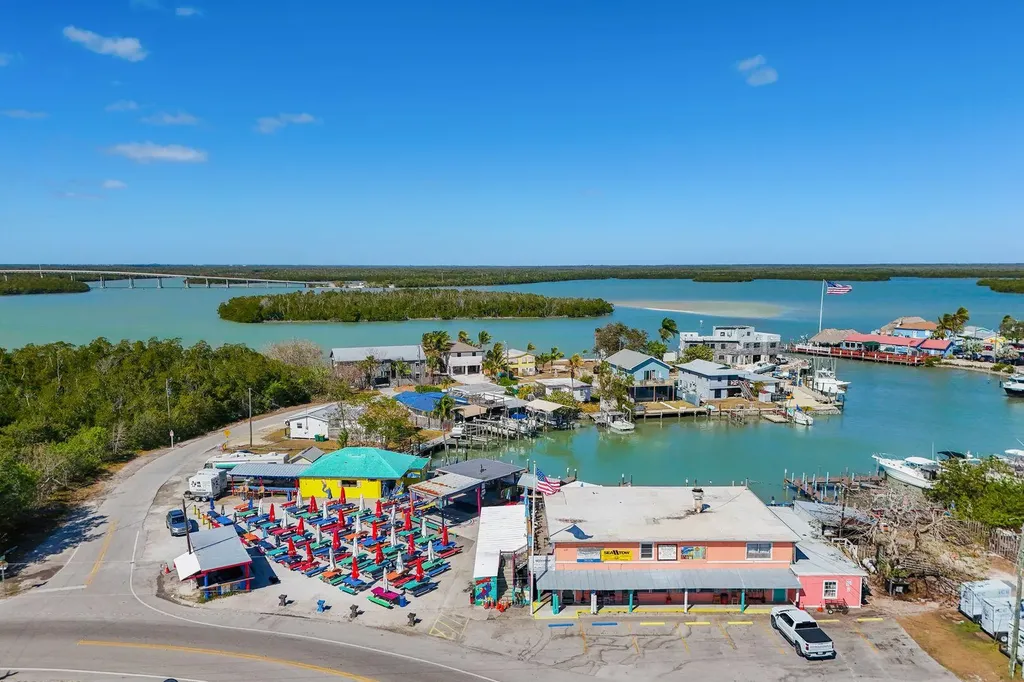 610 Sunset Drive Goodland FL 34140