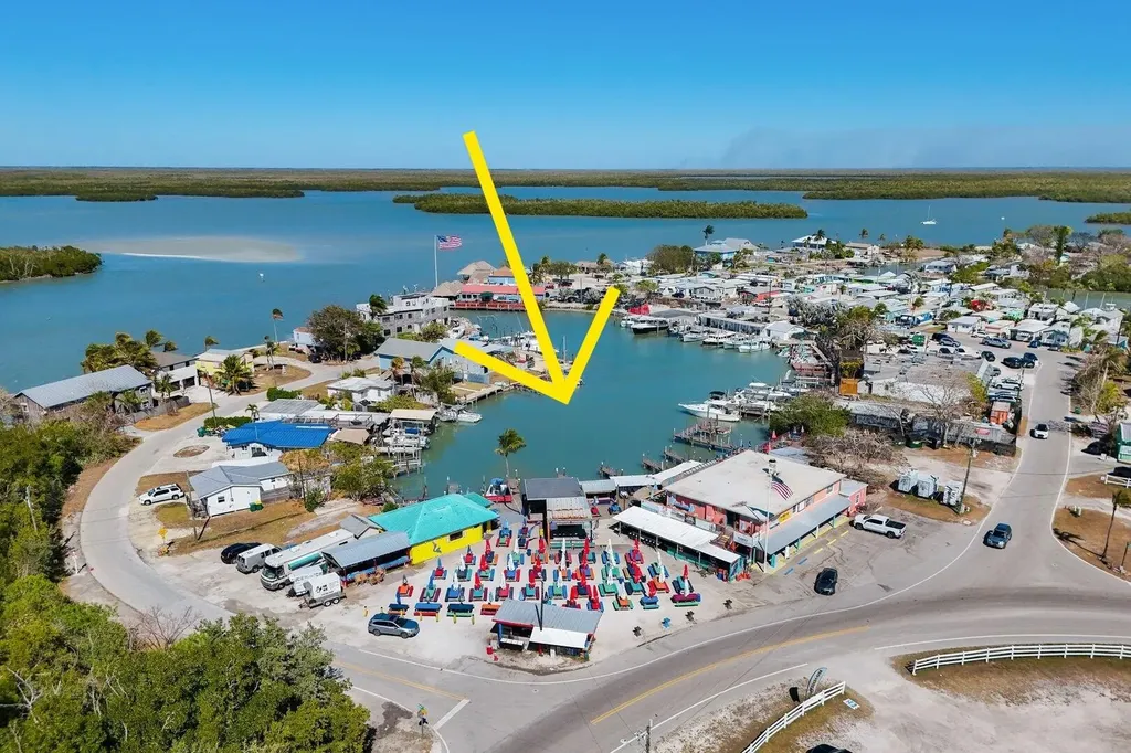 610 Sunset Drive Goodland FL 34140