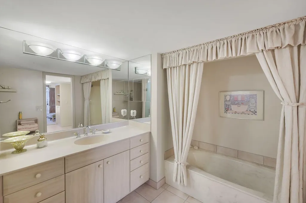 520 S Collier Boulevard Marco Island FL 34145