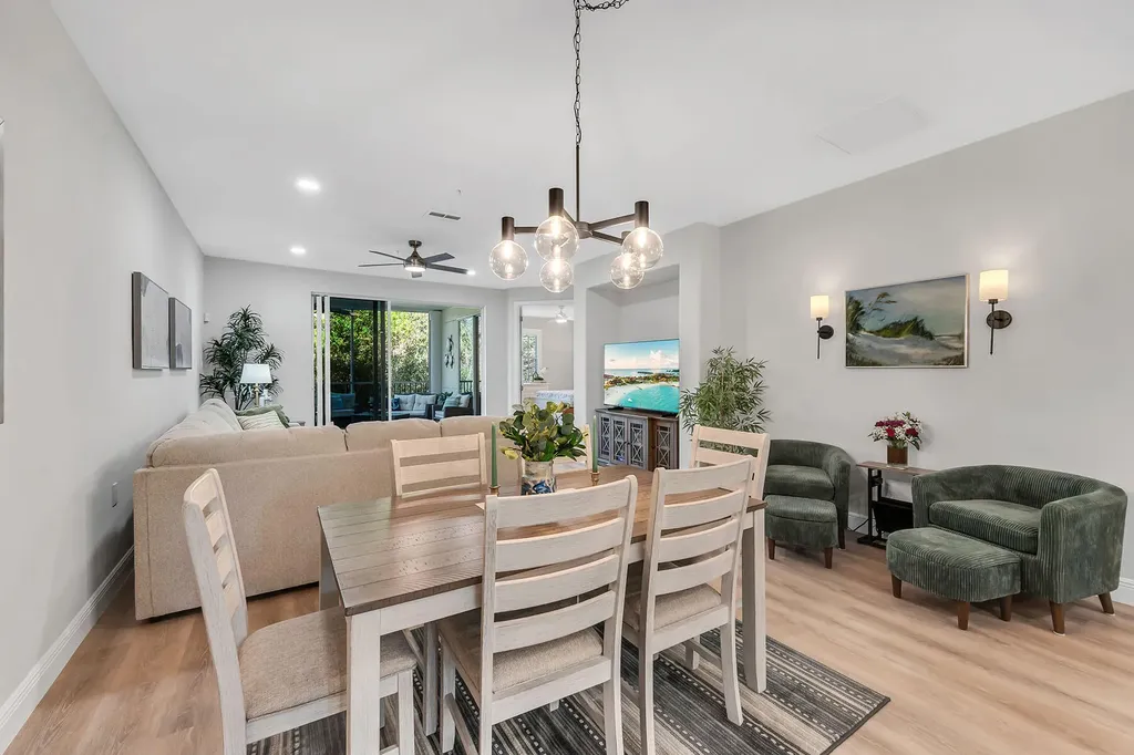 4843 Hampshire Court Naples FL 34112