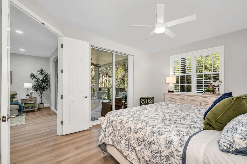 4843 Hampshire Court Naples FL 34112