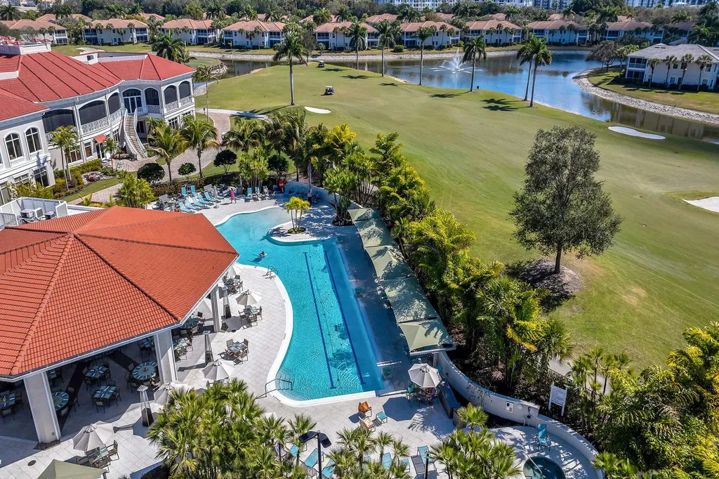 4843 Hampshire Court Naples FL 34112