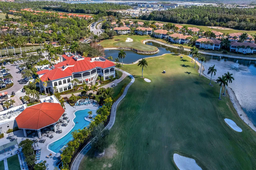 4843 Hampshire Court Naples FL 34112