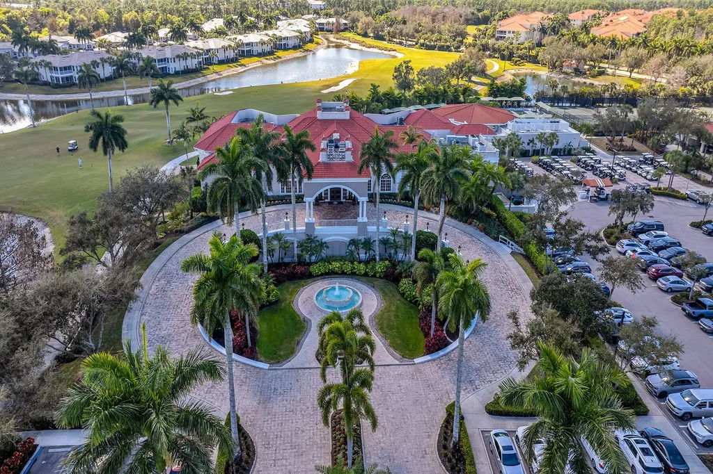 4843 Hampshire Court Naples FL 34112