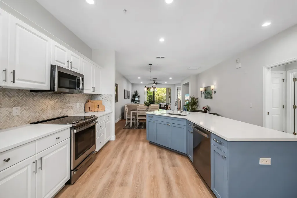 4843 Hampshire Court Naples FL 34112