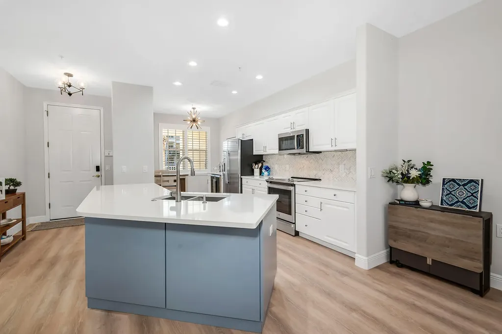 4843 Hampshire Court Naples FL 34112