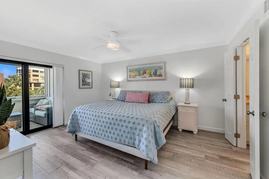 1041 Swallow Avenue Marco Island FL 34145